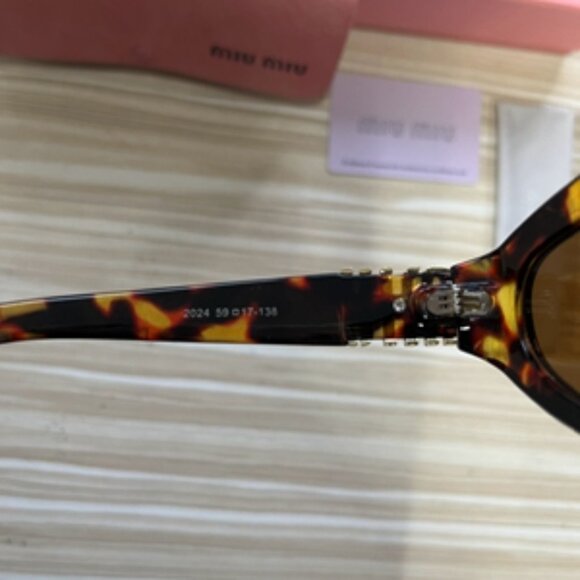 Miu Miu brown sunglasses - Picture 6 of 8